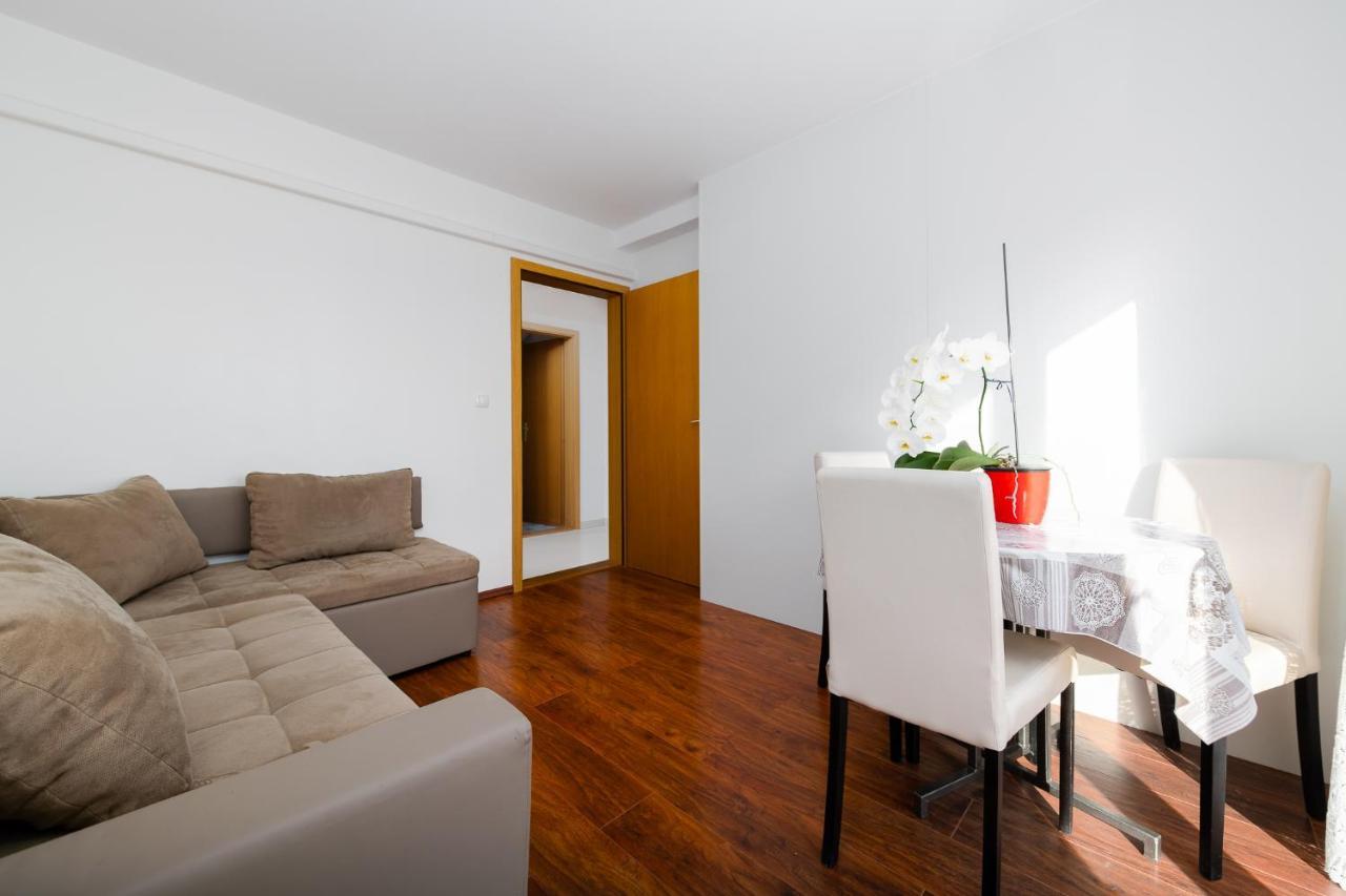 Apartments Melita Crikvenica Exterior foto